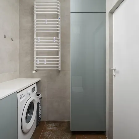 Apartment Wilanow Holzera Modern Warsaw