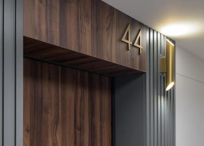 Wilanow Holzera Modern Apartamento *