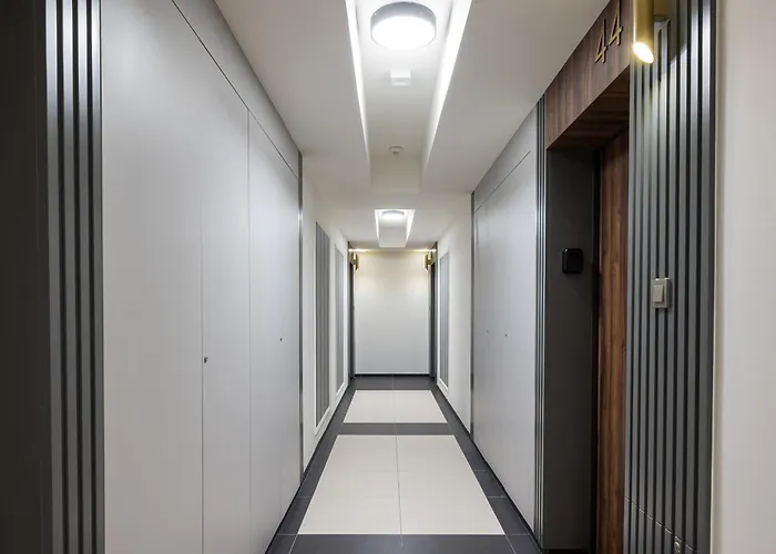 Apartamento Wilanow Holzera Modern *