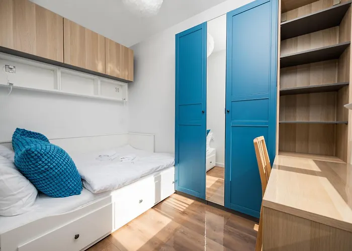 Wilanow Holzera Modern