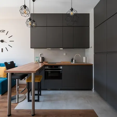 Wilanow Holzera Modern *